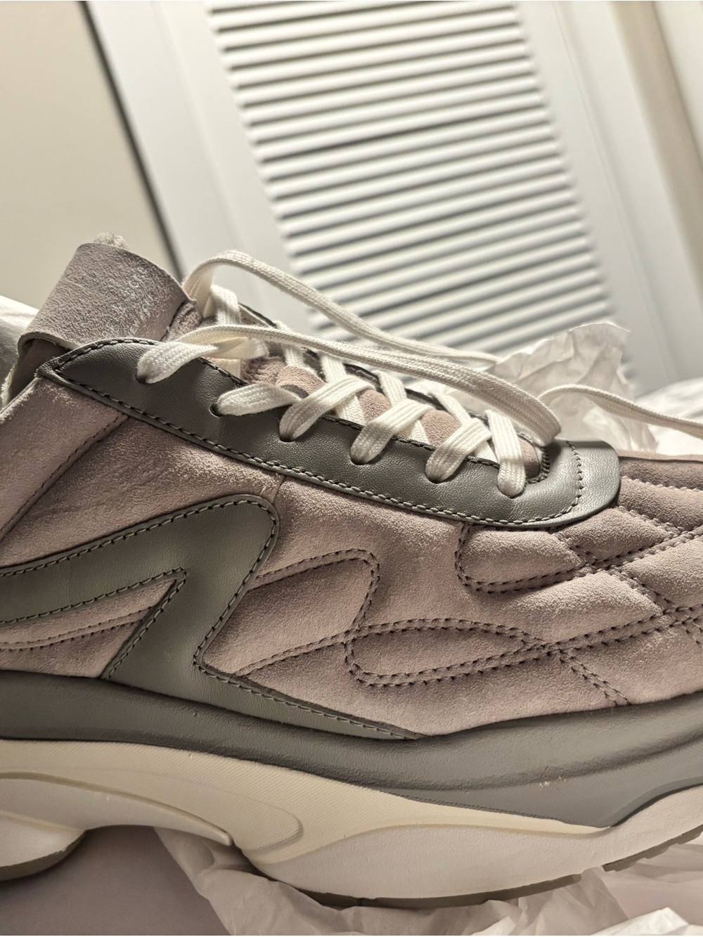 NWT rag & bone Quilted Suede Platform Sneaker in Light Gray and Off-White - Picture 13 of 16